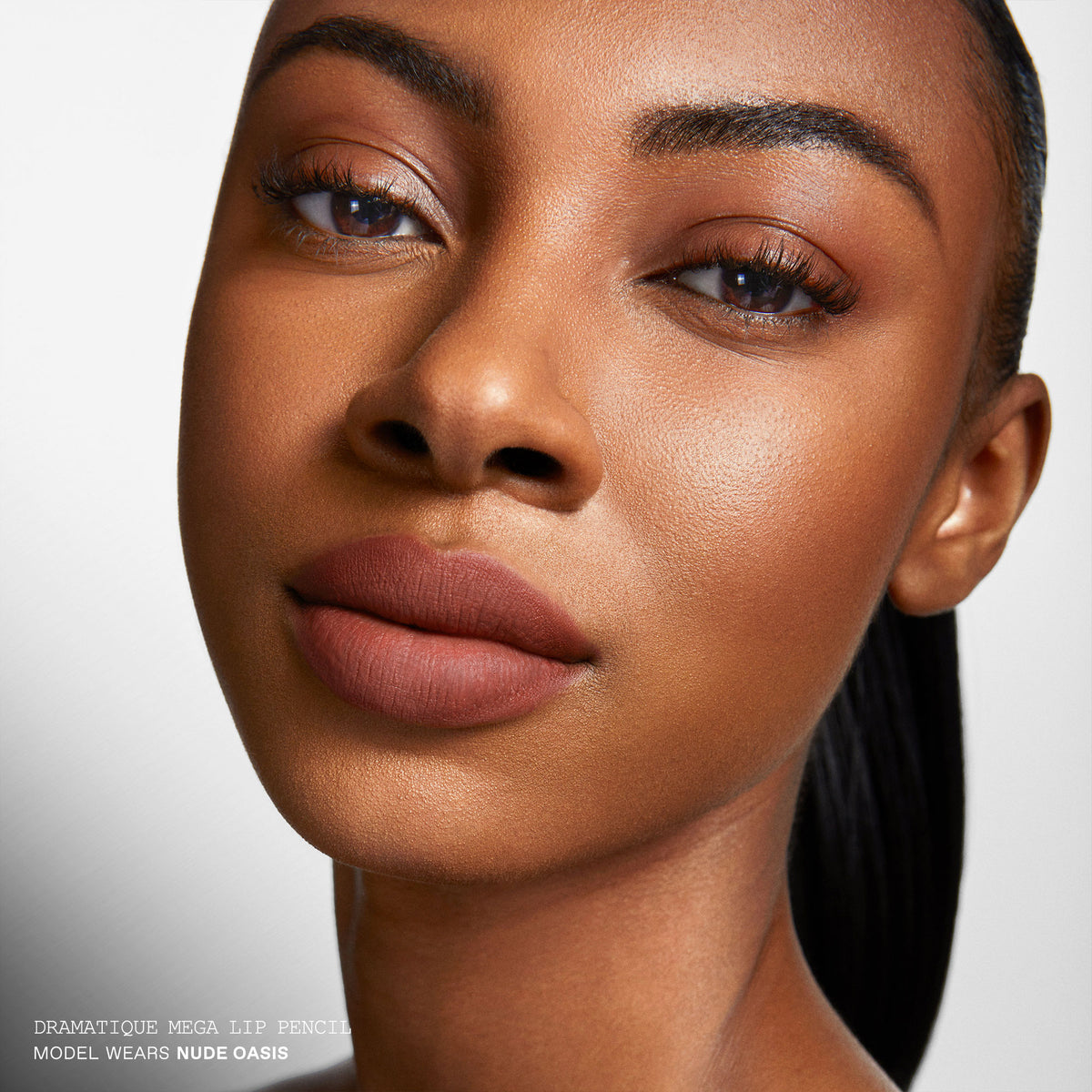 dramatique-mega-lip-pencil-artistry-duo-150-150-PMG_LIP_Dramatique_MegaLipPencil_PDP_2000x2000_Nakai_NudeOasis Dramatique Mega Lip Pencil Artistry Duo