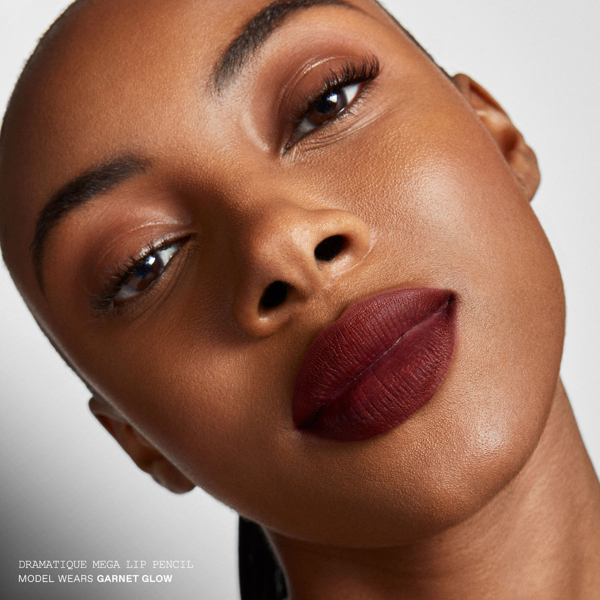 dramatique-mega-lip-pencil-artistry-duo-50-50-PMG_LIP_Dramatique_MegaLipPencil_PDP_2000x2000_Nakai_GarnetGlow_ Dramatique Mega Lip Pencil Artistry Duo
