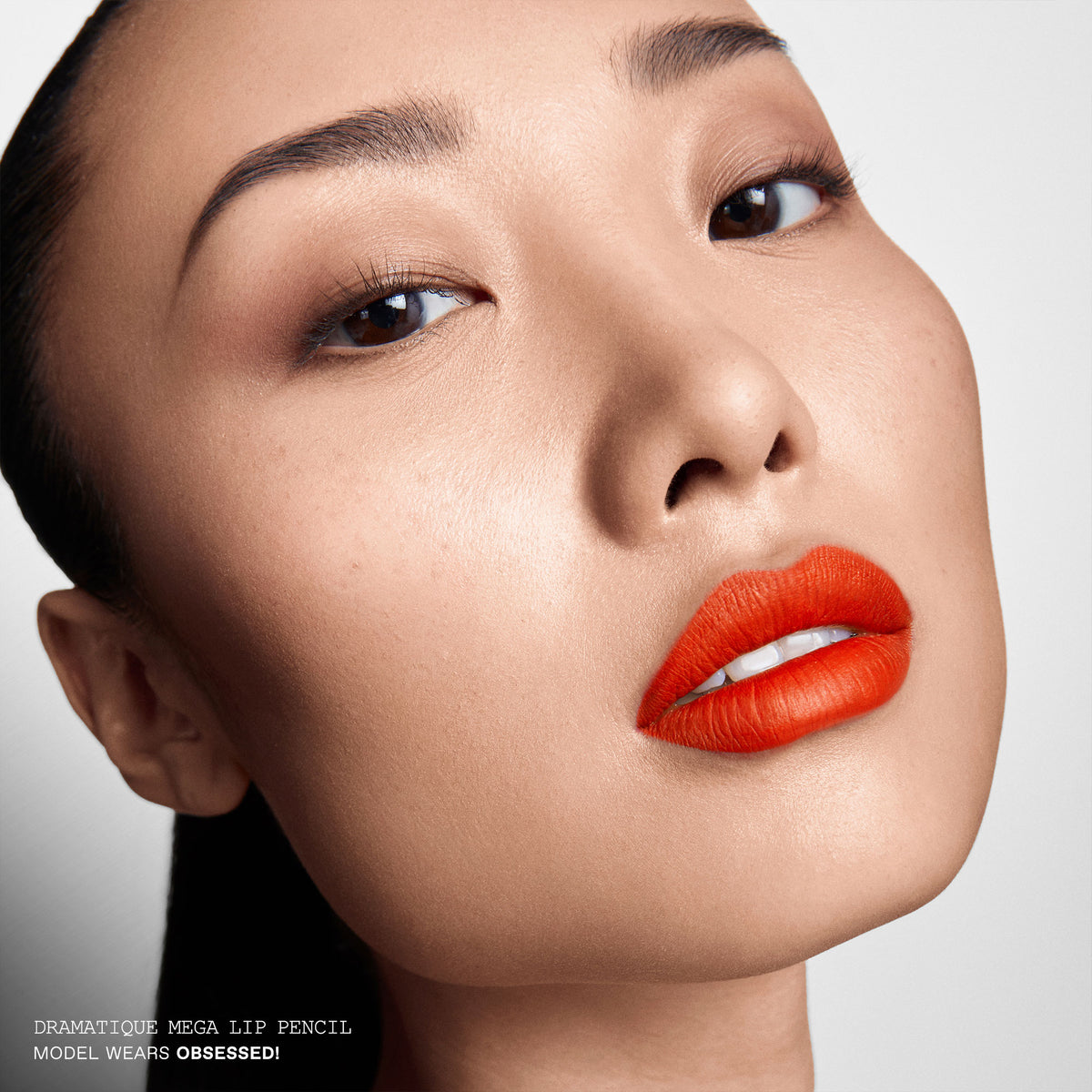 dramatique-mega-lip-pencil-artistry-trio-08-08-PMG_LIP_Dramatique_MegaLipPencil_PDP_2000x2000_Arah_Obsessed_31 Dramatique Mega Lip Pencil Artistry Trio